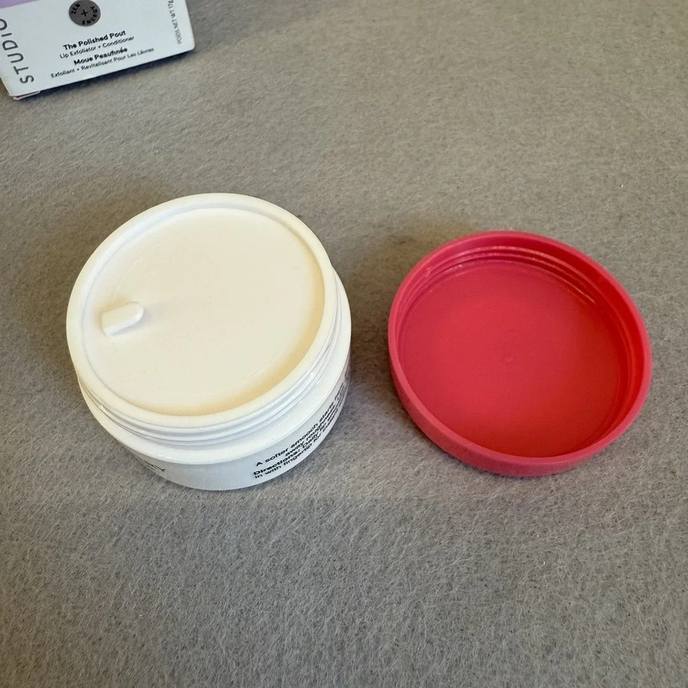 Artistry Studio The Polished Pout Lip Exfoliator + ‎ Conditioner NIB Sealed
